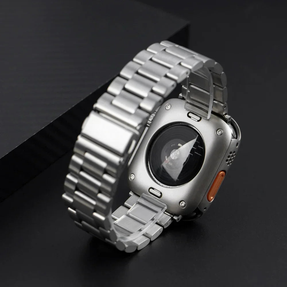 Luxury Steel Band for Apple Watch – Timeless Silver Edition
